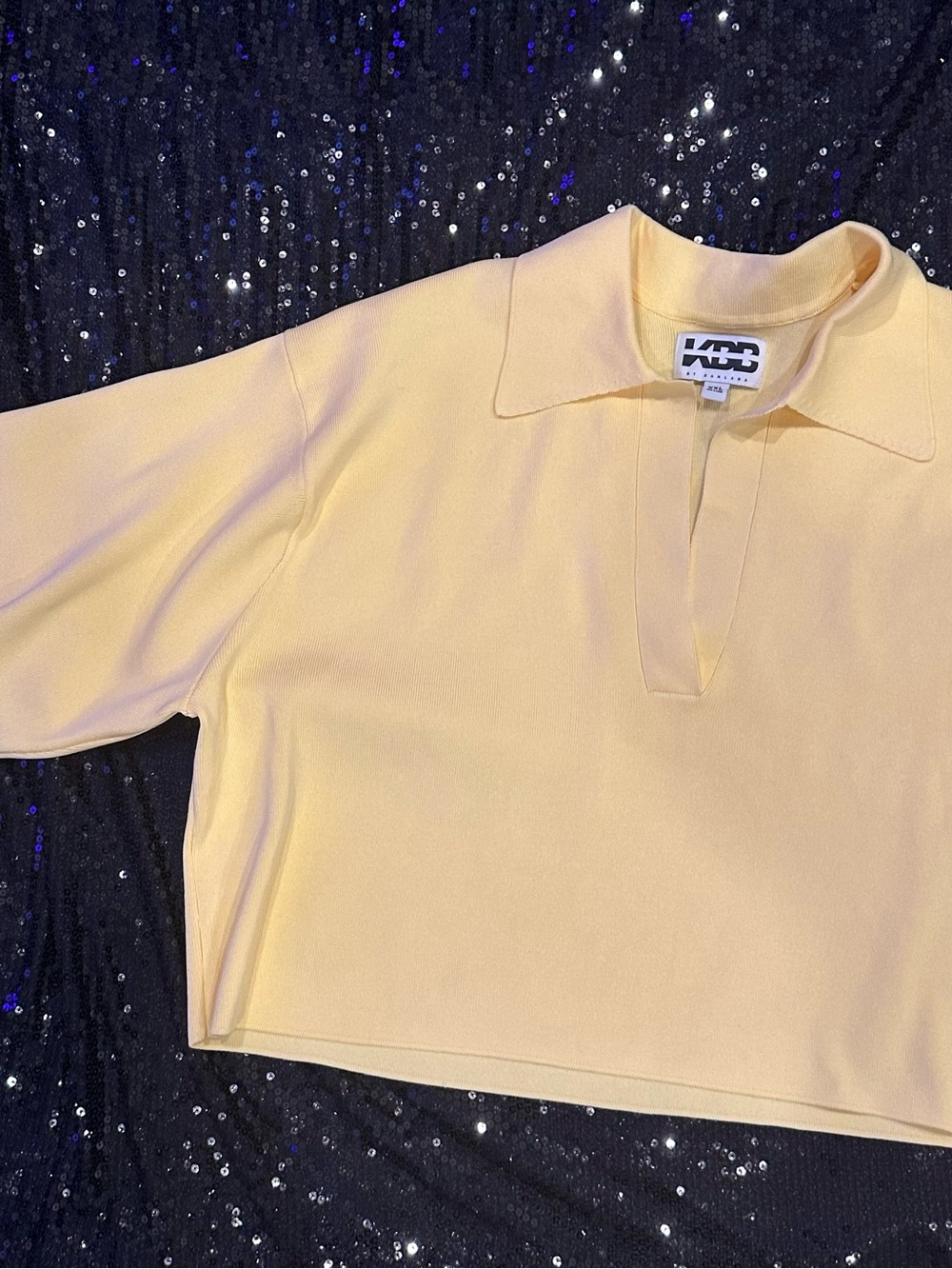 Women's Collared Knitted Pullover Top - Pale Yellow - Picture 6 of 10